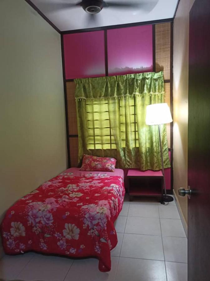 Zous Homestay Banting  Exterior foto