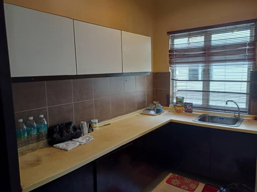 Zous Homestay Banting  Exterior foto